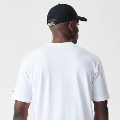 The Male model is wearing Chicago White Sox Throwback Prep White T-Shirt 5