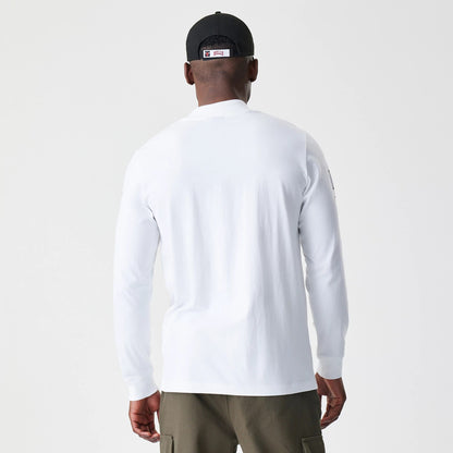 The Male model is wearing Chicago Bulls Modern Driver White Long Sleeve T-Shirt 2
