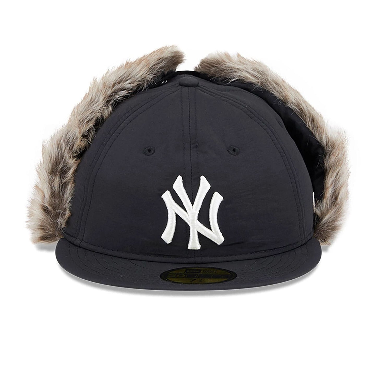 This is a New York Yankees Winter Dog Ear Black Retro Crown 59FIFTY Fitted Cap 3