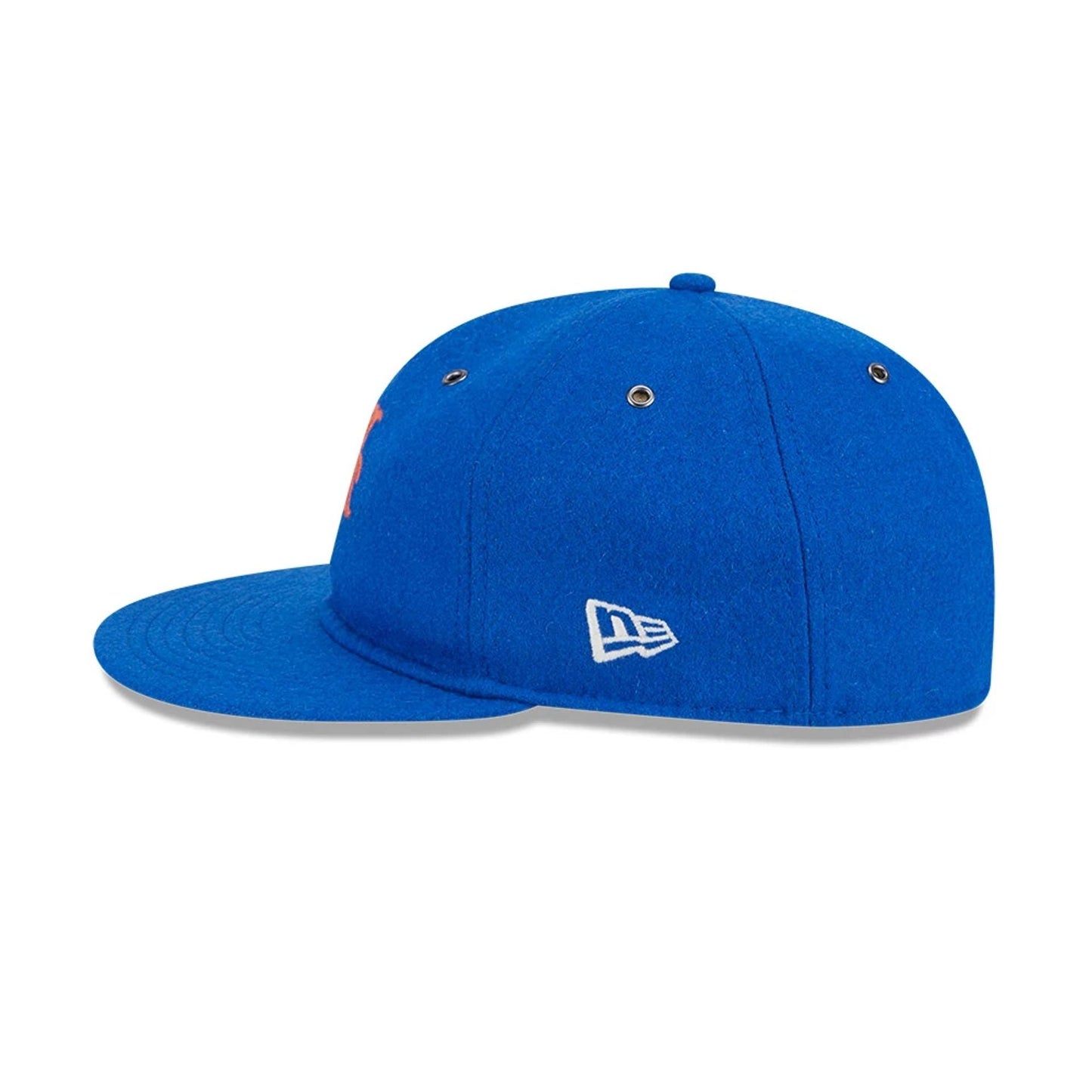 Pictured is this New York Mets MLB Wool Retro Crown 59FIFTY Fitted Cap in blue. 5