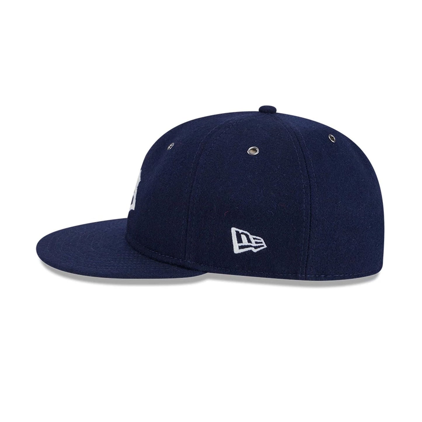 This is a Detroit Tigers MLB Wool Navy Retro Crown 59FIFTY Fitted Cap 5