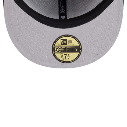 Pictured is this MLB Evergreen Detroit Tigers 39THIRTY Stretch Fit cap in navy. 9