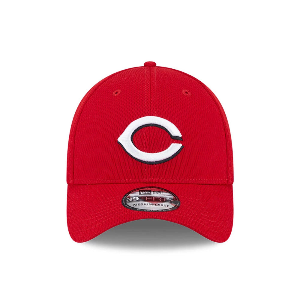 Pictured is this MLB Evergreen Cincinnati Reds 39THIRTY Stretch Fit cap in red. 2