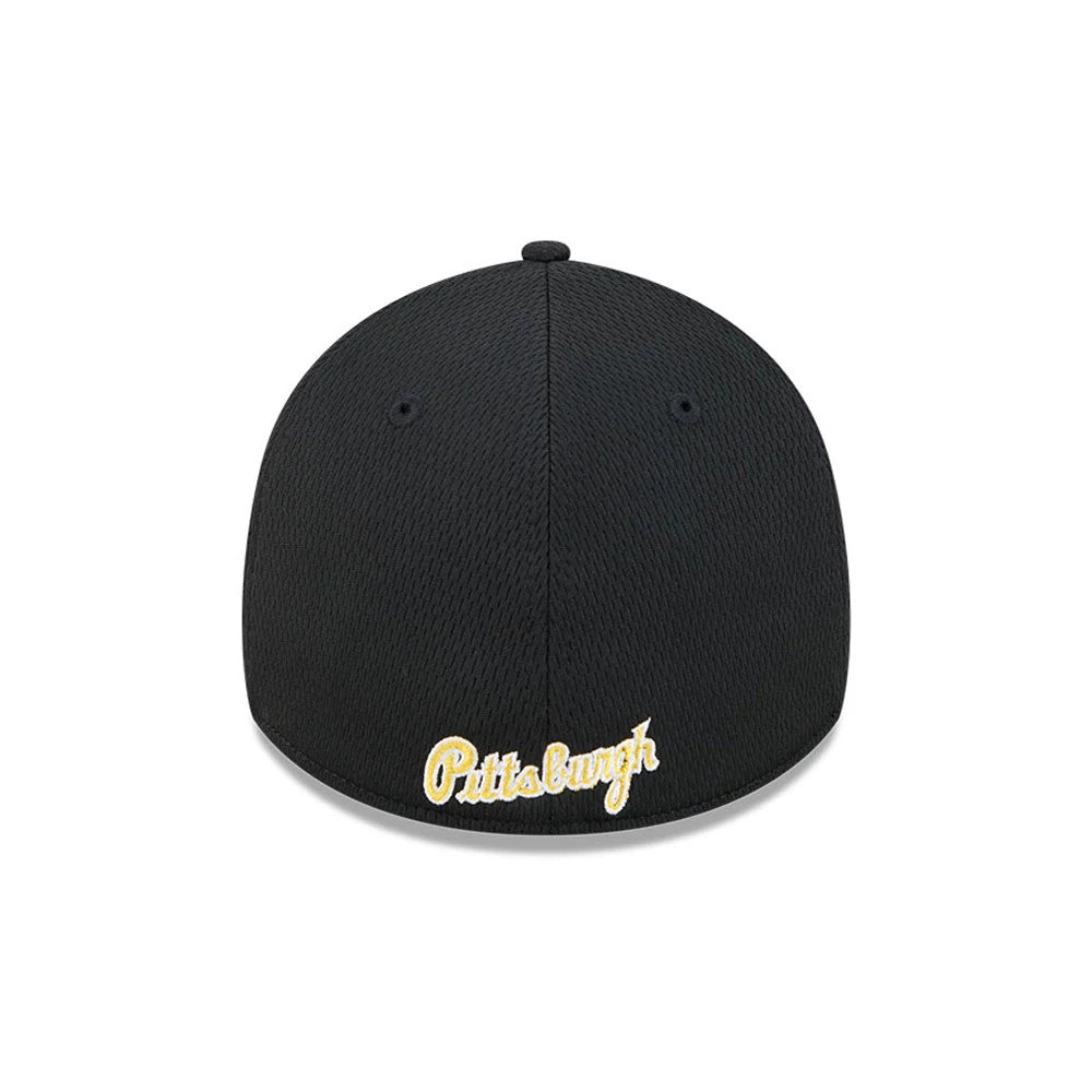 Pictured is this MLB Evergreen Pittsburgh Pirates 39THIRTY Stretch Fit cap in black. 6