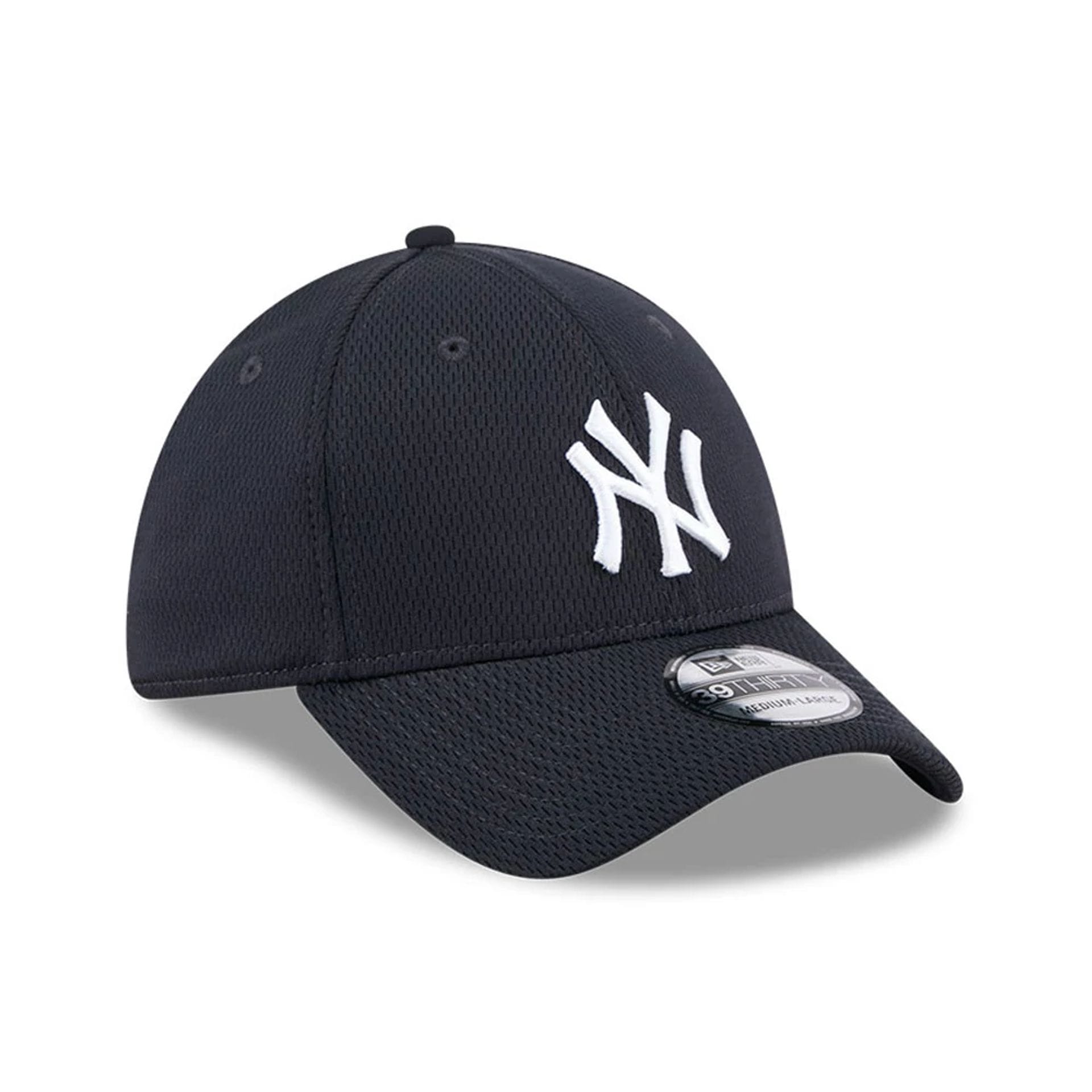 Pictured is this MLB Evergreen New York Yankees 39THIRTY Stretch Fit cap in navy. 3