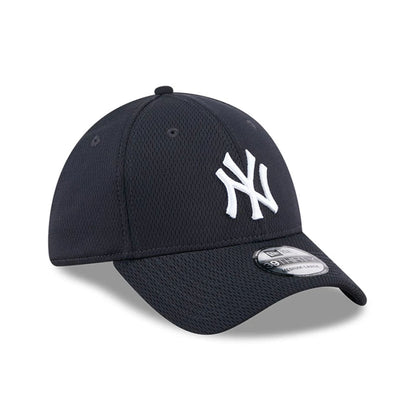 Pictured is this MLB Evergreen New York Yankees 39THIRTY Stretch Fit cap in navy. 3