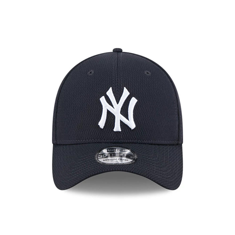 Pictured is this MLB Evergreen New York Yankees 39THIRTY Stretch Fit cap in navy. 2