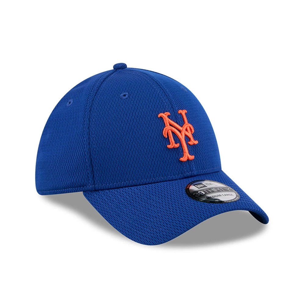 New York Mets MLB Evergreen Blue New Era 39THIRTY Stretch Fit Cap, three-quarter view showing the orange raised embroidery NY logo on the front panel, with a curved visor and 39THIRTY size sticker.