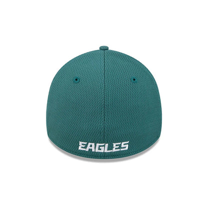 Pictured is this NFL Evergreen Philadelphia Eagles 39THIRTY Stretch Fit cap in dark green. 6