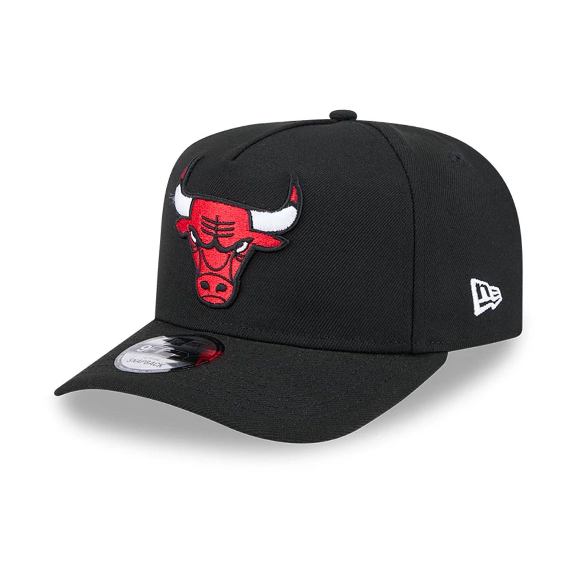Pictured is this NBA Evergreen Chicago Bulls 9FIFTY A-Frame Snapback cap in black. 4