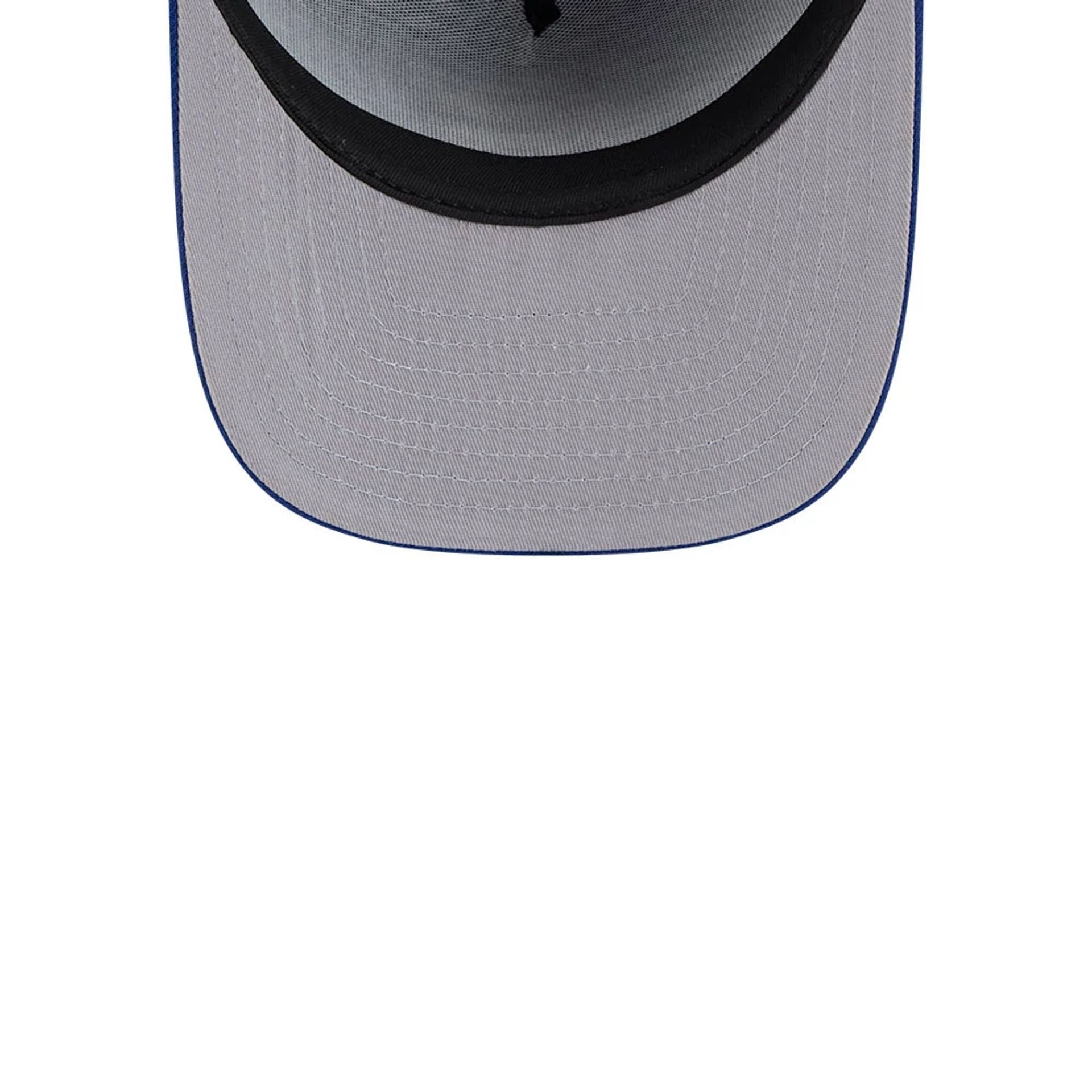 Pictured is this MLB Evergreen Chicago Cubs 9FIFTY A-Frame Snapback cap in blue. 2