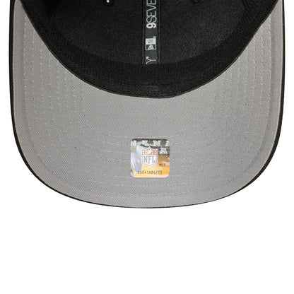 This is a Las Vegas Raiders NFL Official Team Colour Black 9SEVENTY Stretch Snap Adjustable Cap 2