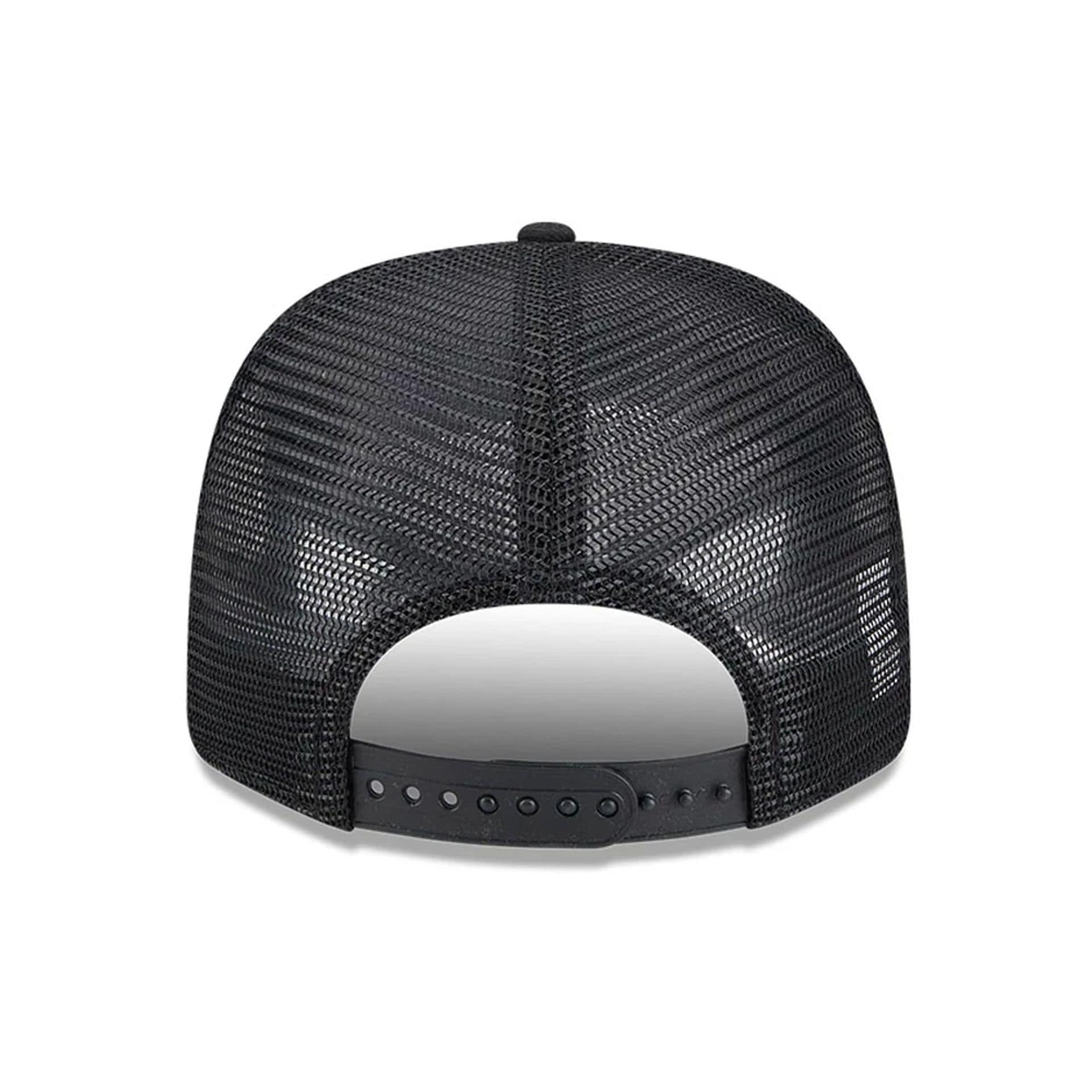 Pictured is this MLB Evergreen Chicago White Sox 9SEVENTY Stretch Snap cap in black. 7