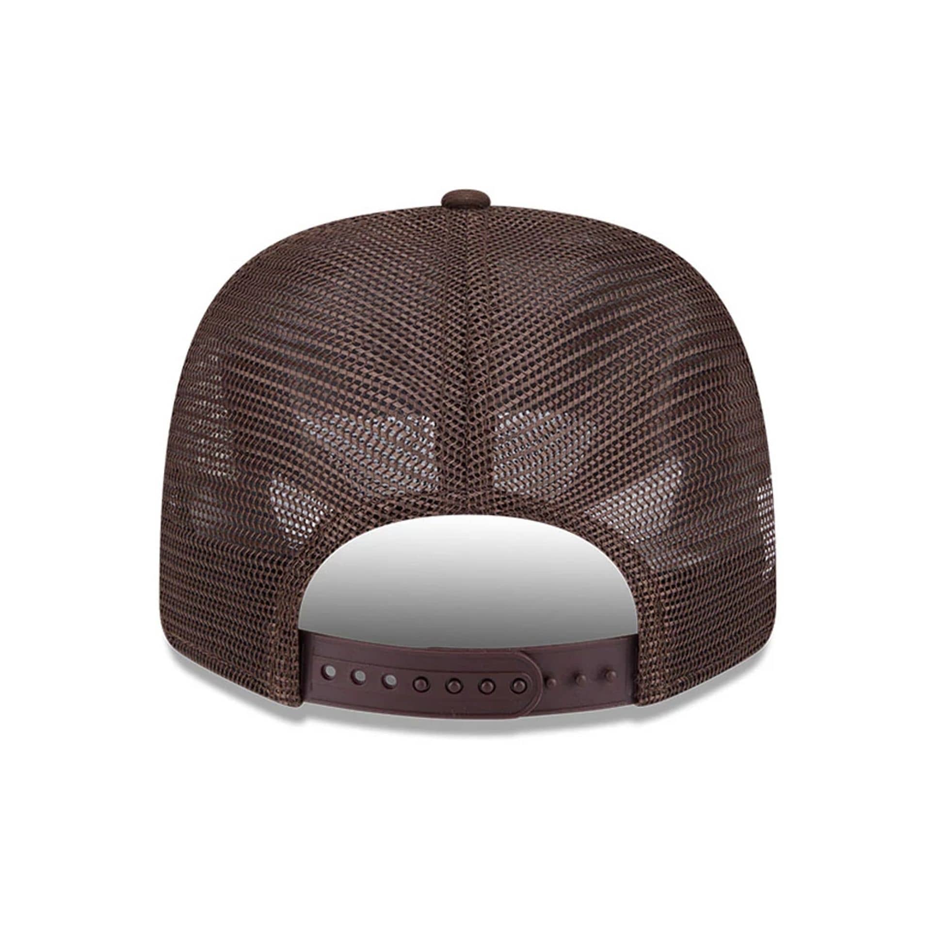 Pictured is this MLB Evergreen San Diego Padres 9SEVENTY Stretch Snap cap in dark brown. 7