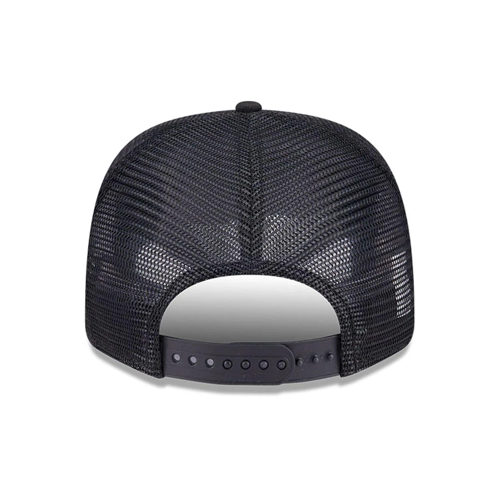 Pictured is this MLB Evergreen Pittsburgh Pirates 9SEVENTY Stretch Snap cap in black. 7