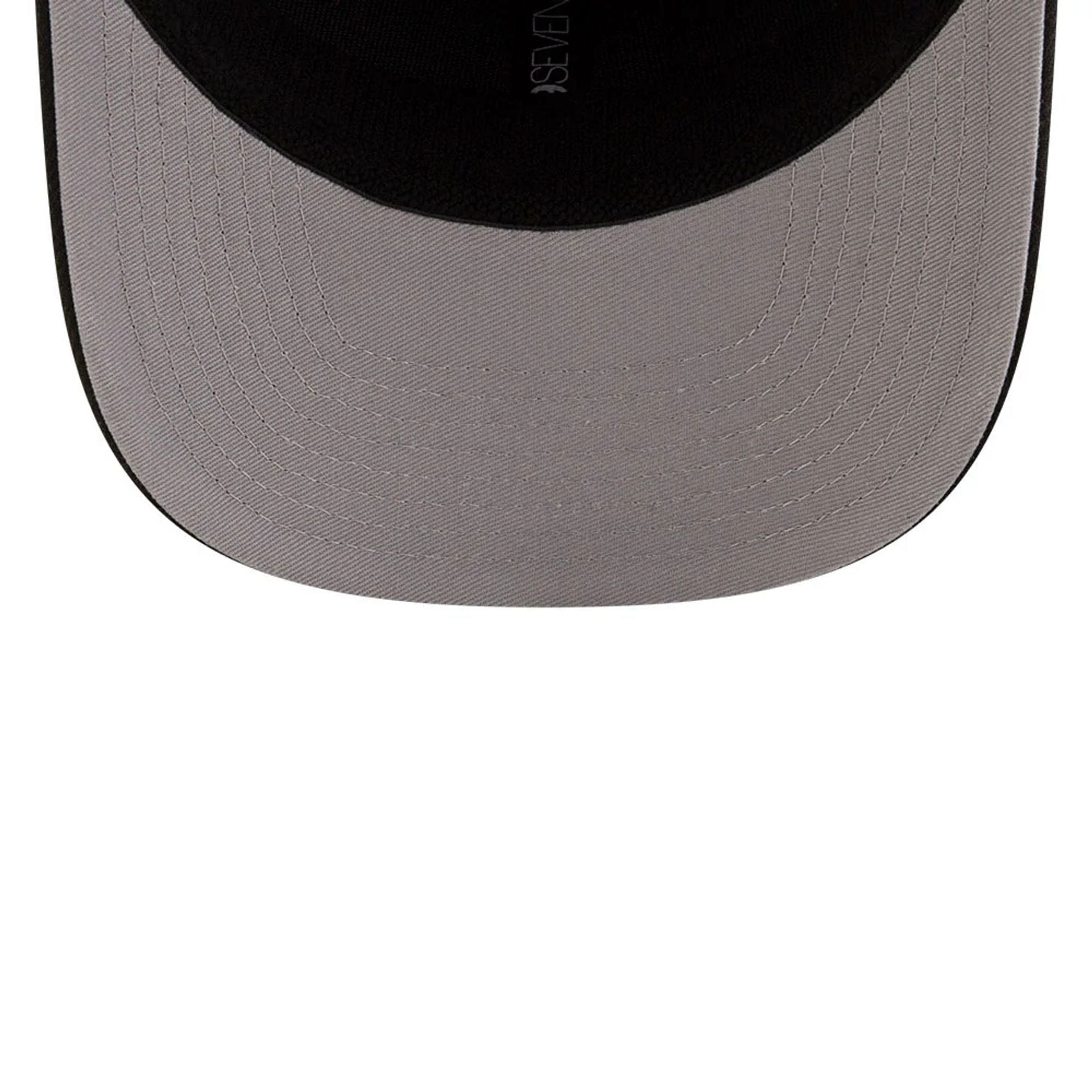 This is a Brooklyn Nets NBA Statement Black 9SEVENTY Stretch Snap Adjustable Cap 2