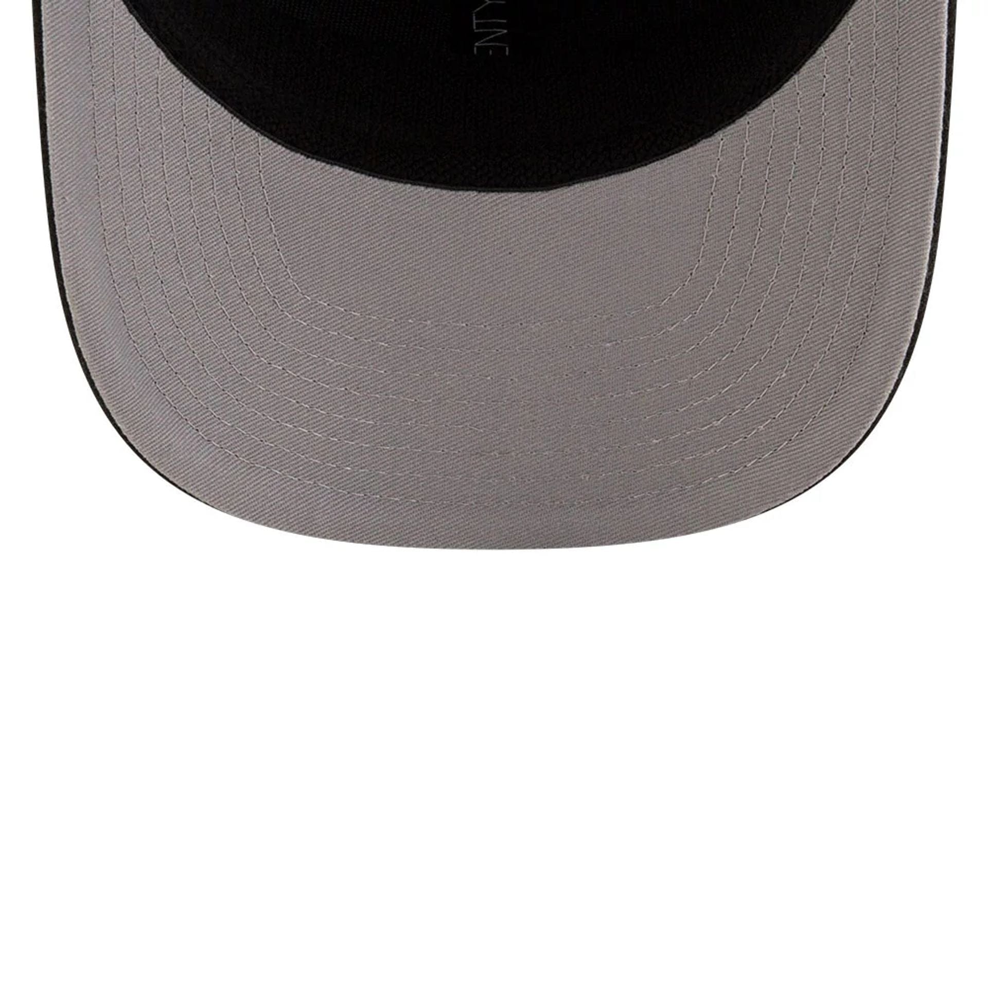 This is a Boston Celtics NBA Statement Black 9SEVENTY Stretch Snap Adjustable Cap 2