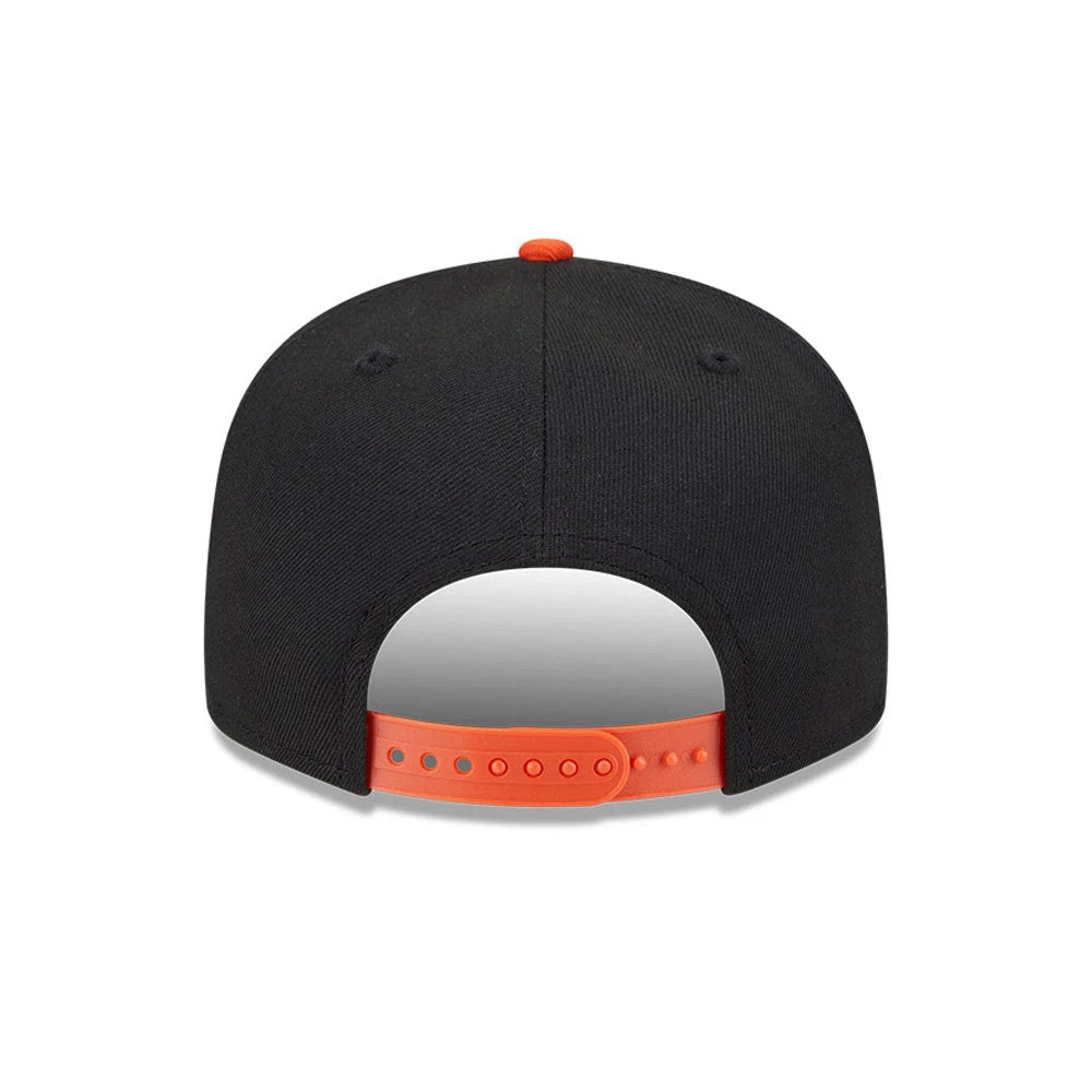 Pictured is this NHL Evergreen Anaheim Ducks 9FIFTY Snapback cap in Black. 7
