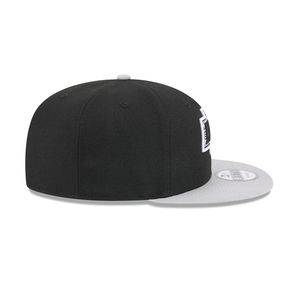 Pictured is this NHL Evergreen LA Kings 9FIFTY Snapback cap in black. 5