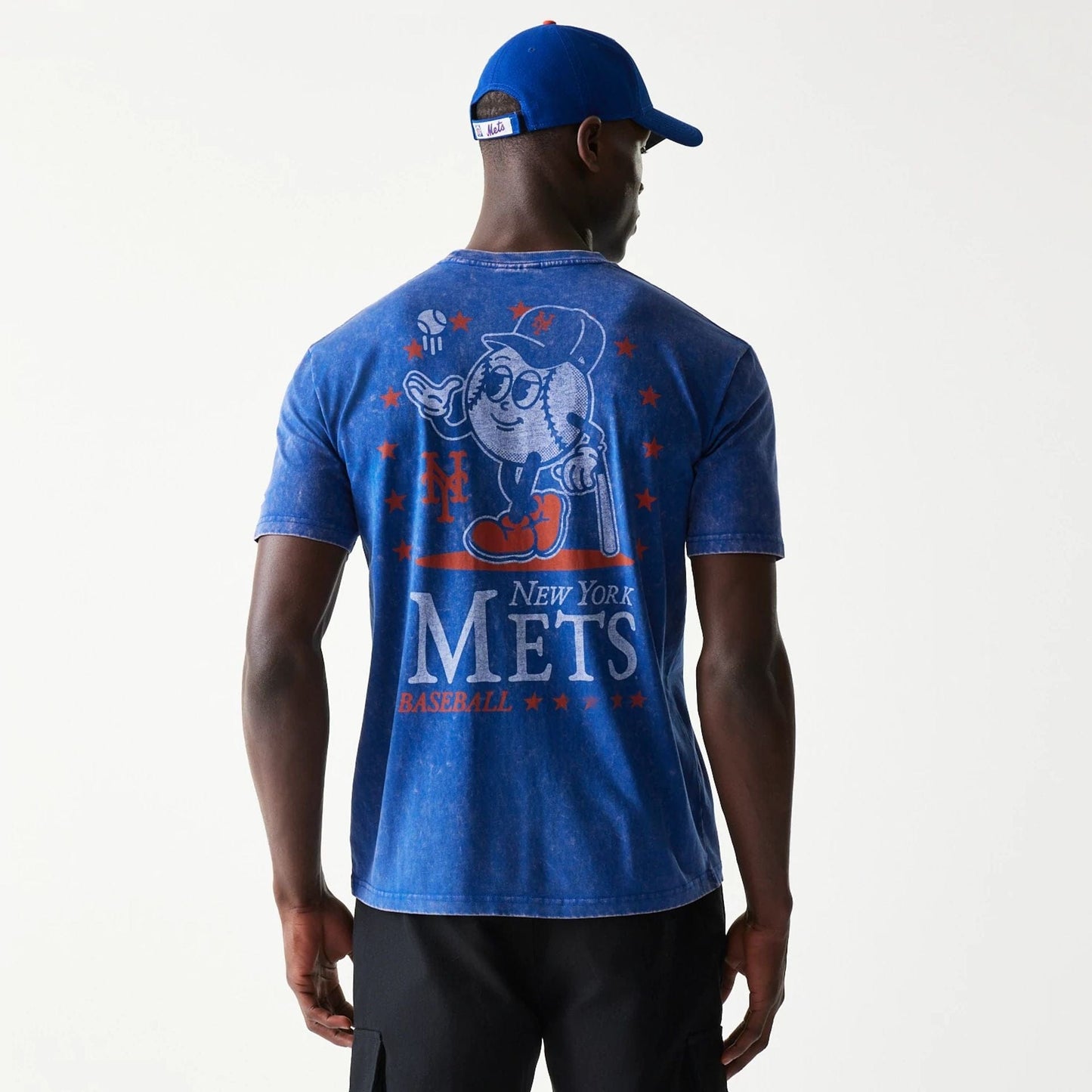 The Male model is wearing New York Mets MLB Character Blue T-Shirt 2