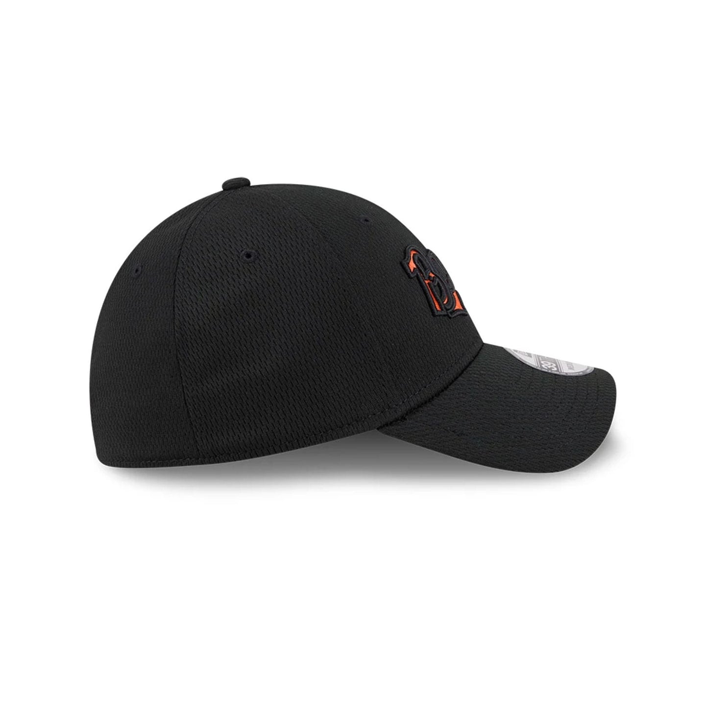 Pictured is this MiLB Batting Practice Chesapeake Baysox 39THIRTY Stretch Fit cap in black. 6