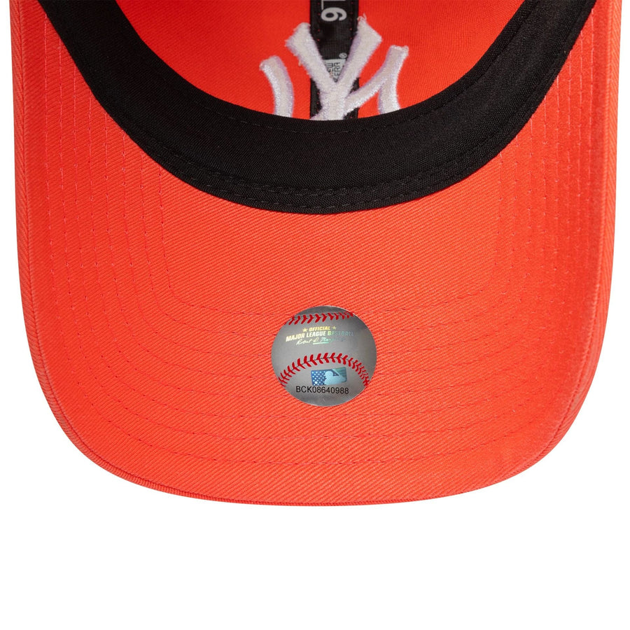 This is a New York Yankees MLB League Essential Pink 9TWENTY Adjustable Cap 5