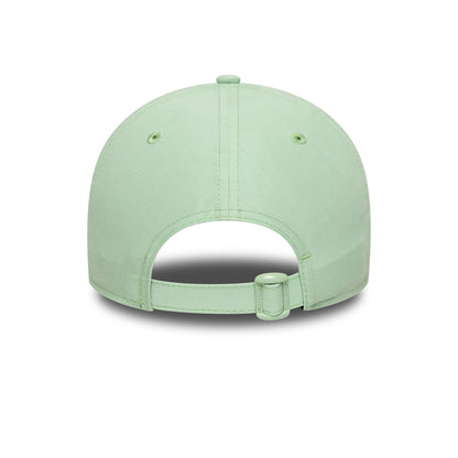 This is a New York Yankees Tonal Flawless Pastel Green 9FORTY Adjustable Cap 4