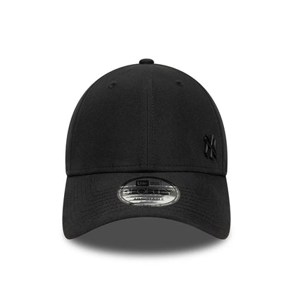 This is a New York Yankees Tonal Flawless Black 9FORTY Adjustable Cap 2