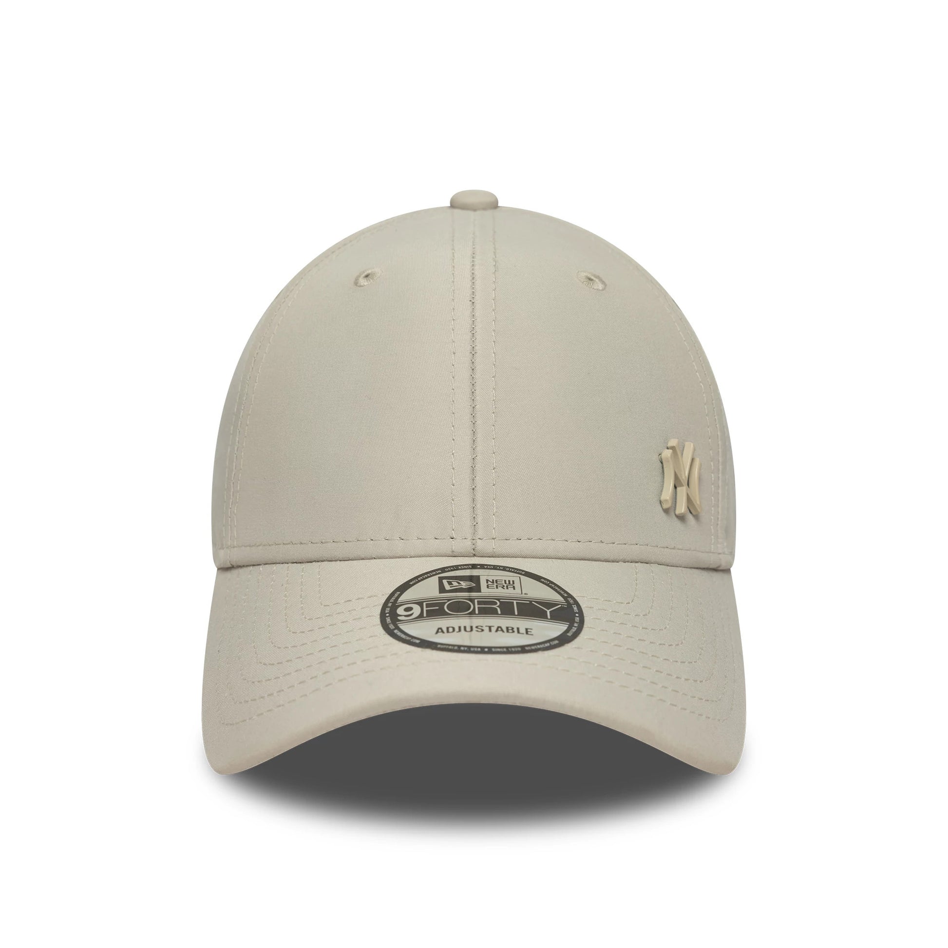 This is a New York Yankees Tonal Flawless Cream 9FORTY Adjustable Cap 2