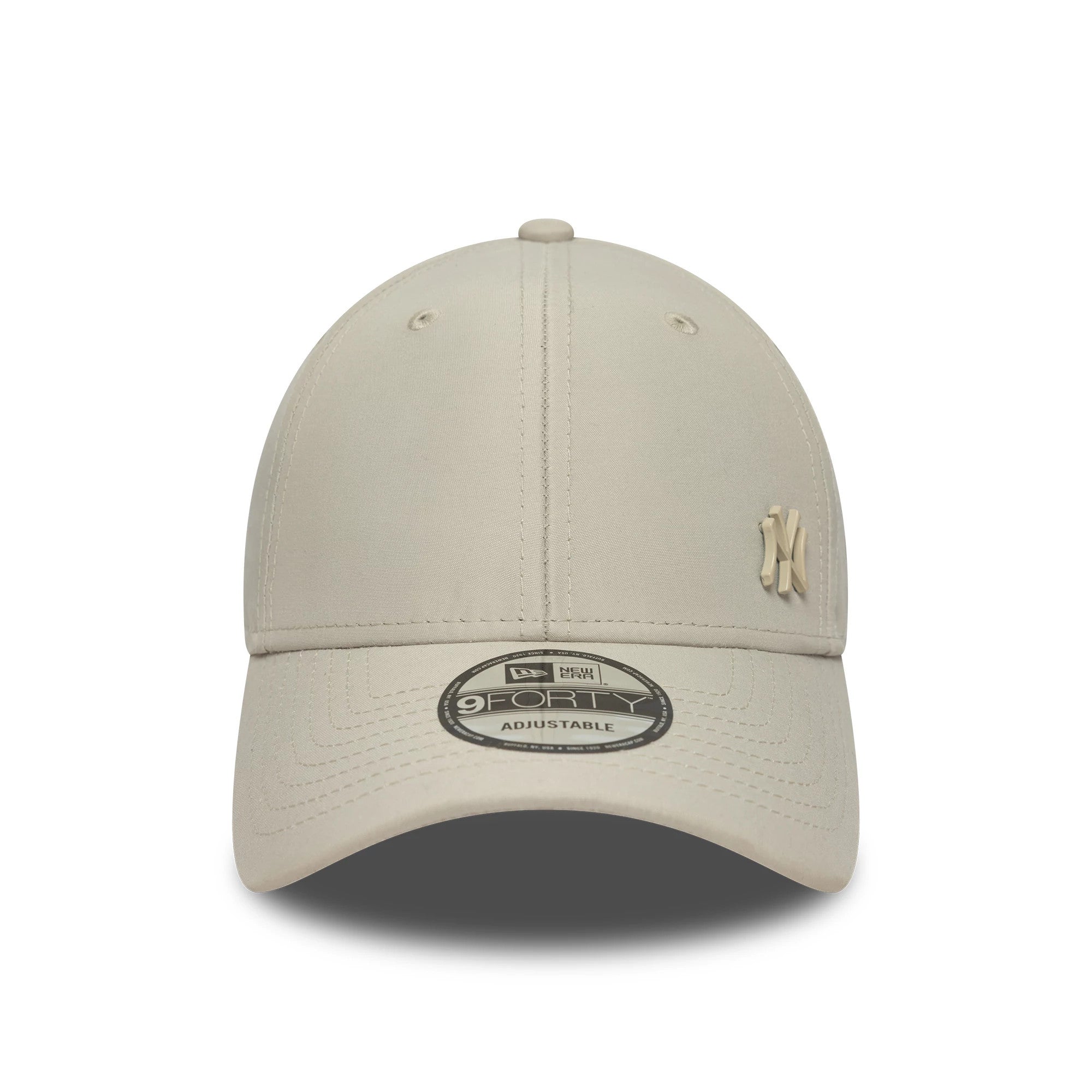 This is a New York Yankees Tonal Flawless Cream 9FORTY Adjustable Cap 2
