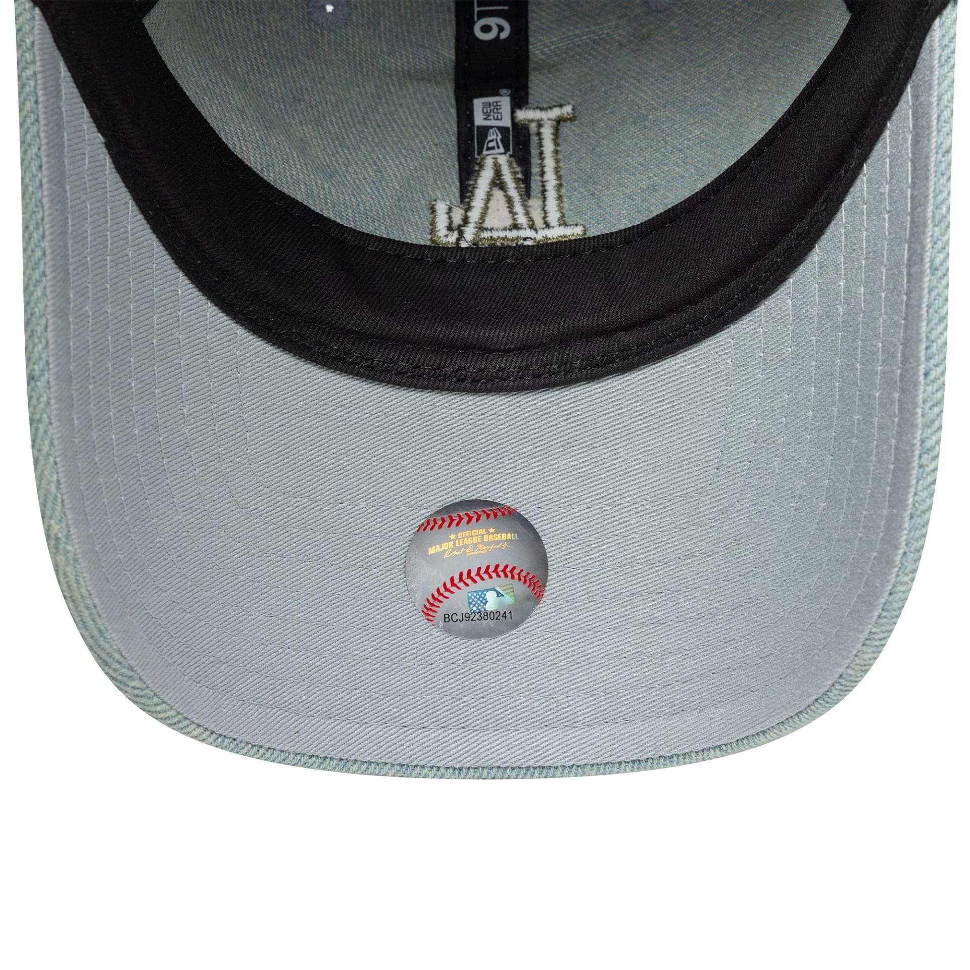 This is a LA Dodgers Womens MLB Denim Pastel Blue 9TWENTY Adjustable Cap 5