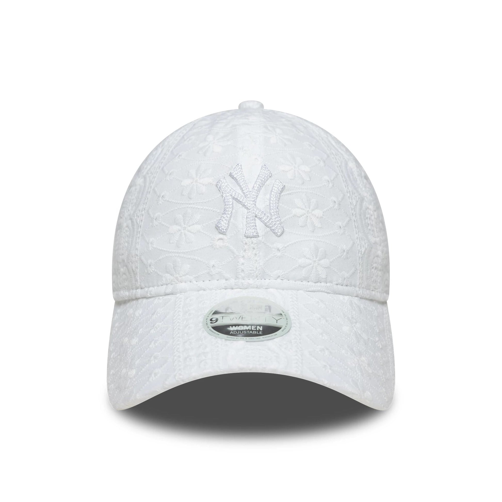This is a New York Yankees Womens MLB Broderie White 9TWENTY Adjustable Cap 2