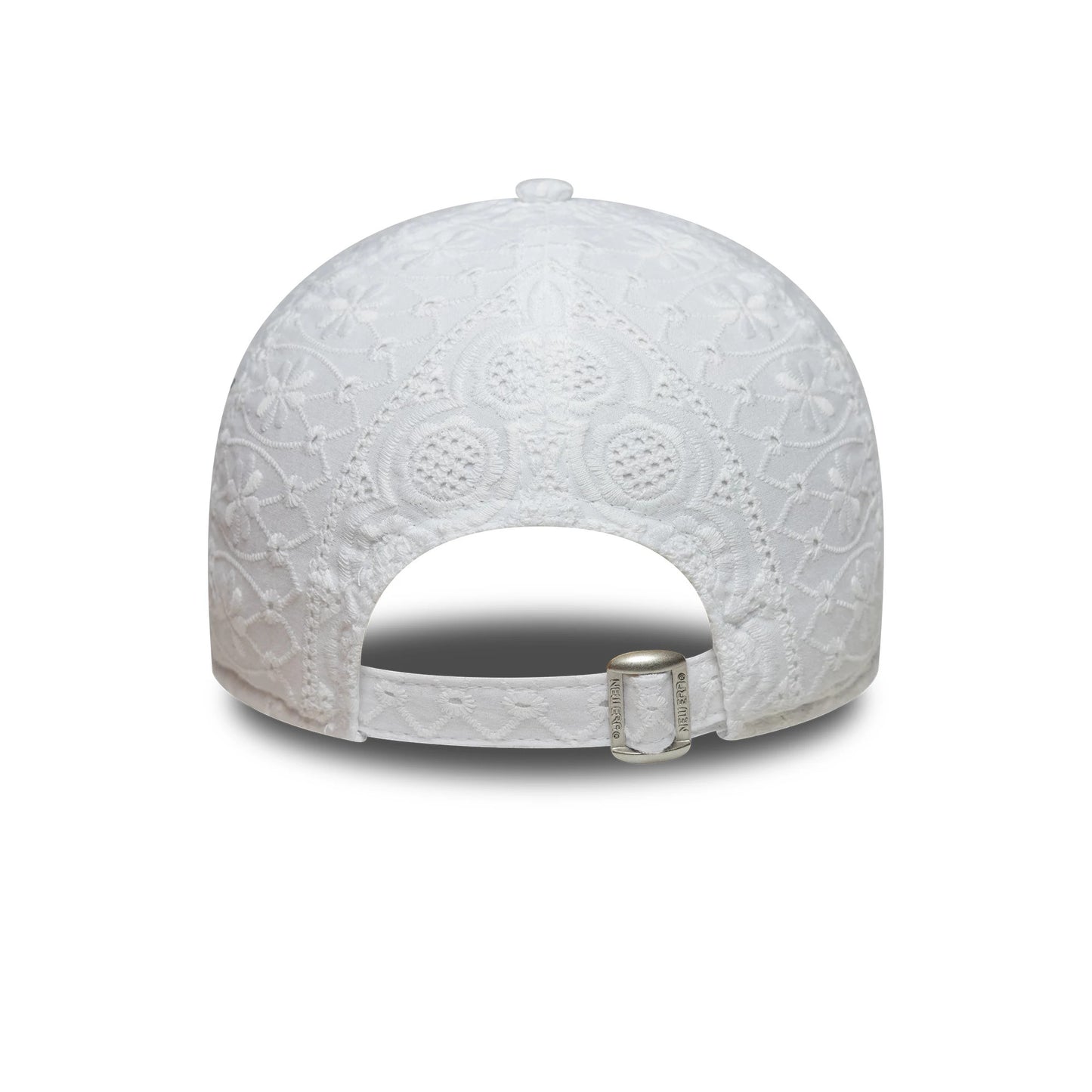 This is a New York Yankees Womens MLB Broderie White 9TWENTY Adjustable Cap 4