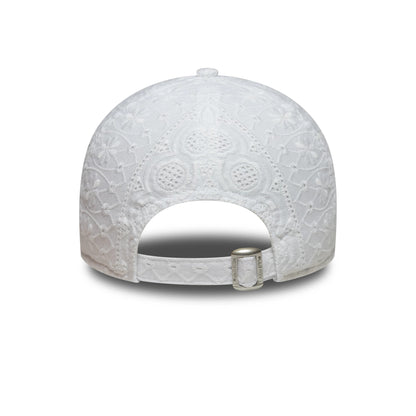 This is a New York Yankees Womens MLB Broderie White 9TWENTY Adjustable Cap 4