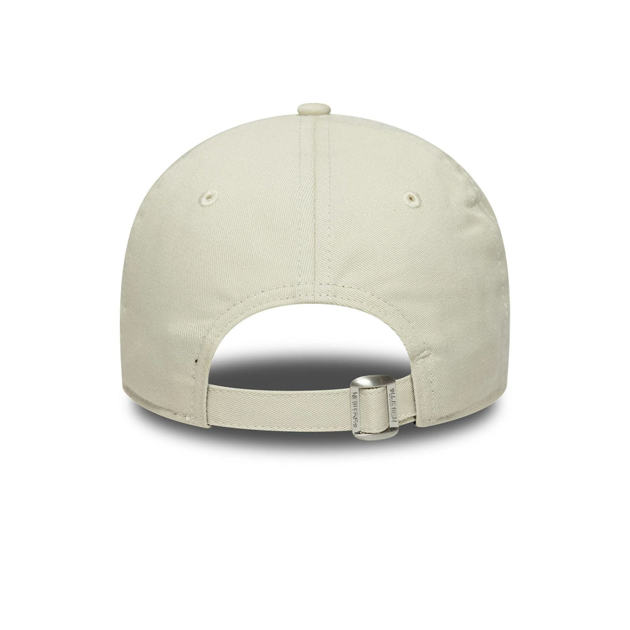 This is a New York Yankees Cooperstown MLB World Series Cream 9TWENTY Adjustable Cap 5