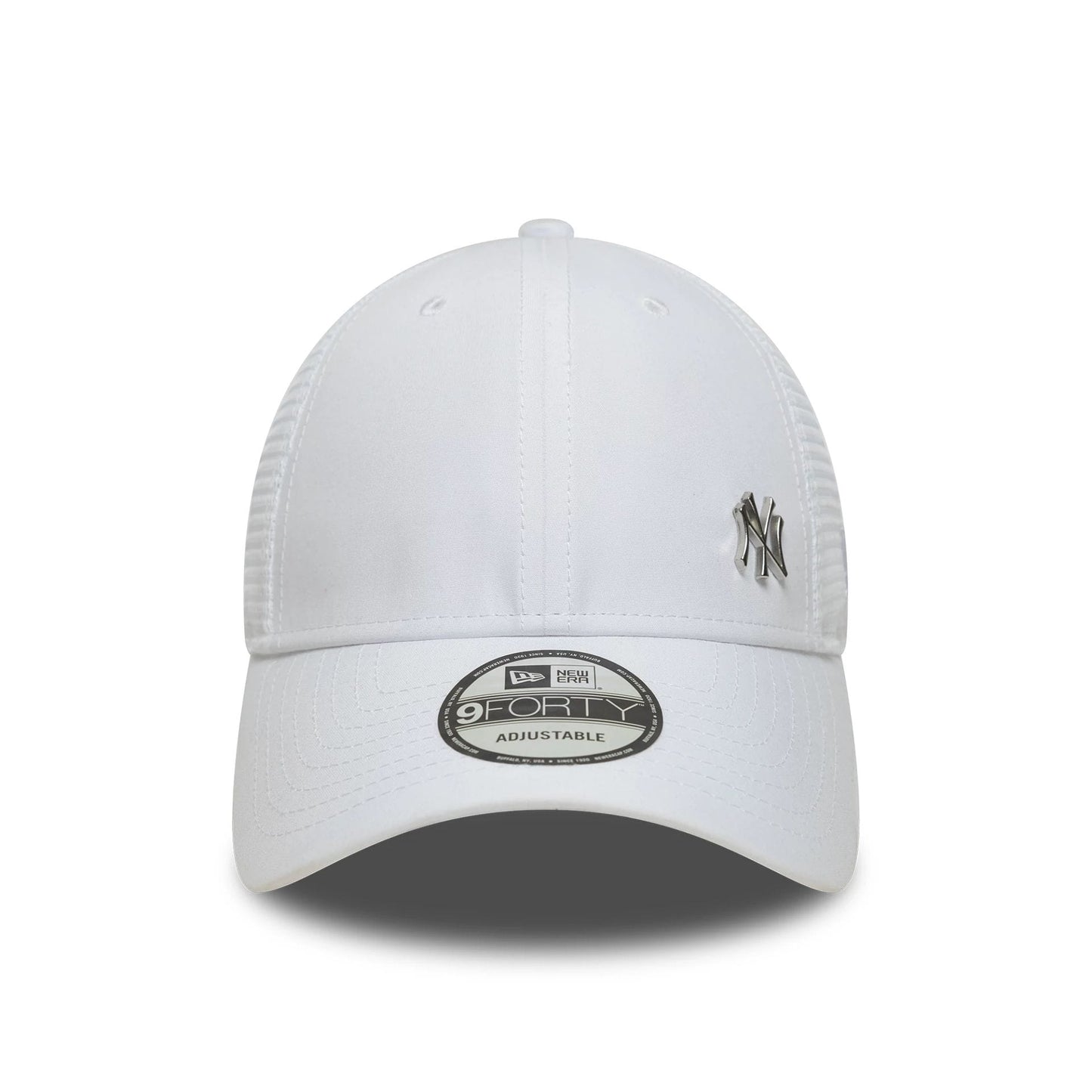 This is a New York Yankees MLB Flawless White 9FORTY Adjustable Cap 2