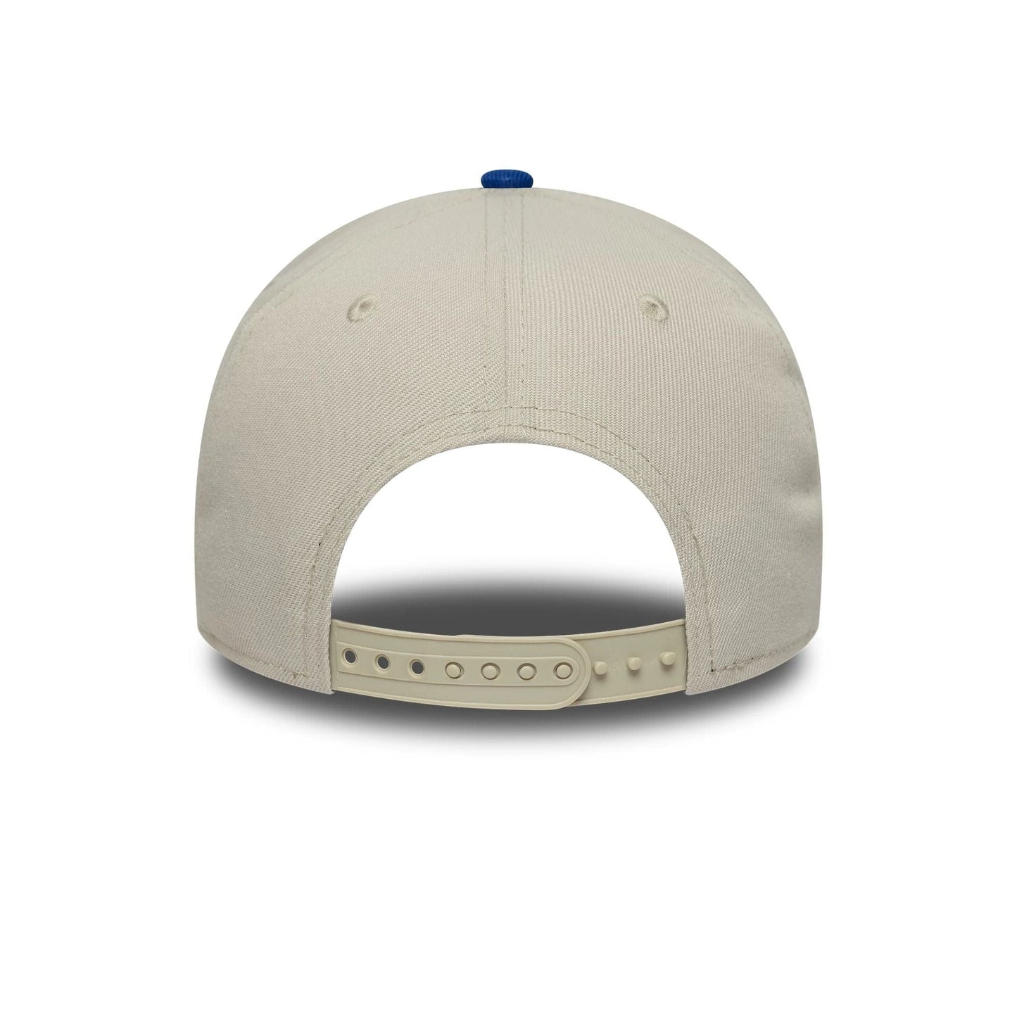 This is a Nascar Classics Flag White 9FORTY E-Frame Adjustable Cap 4