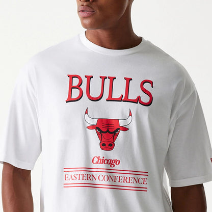 The Male model is wearing Chicago Bulls NBA Team Graphic White Oversized T-Shirt 3