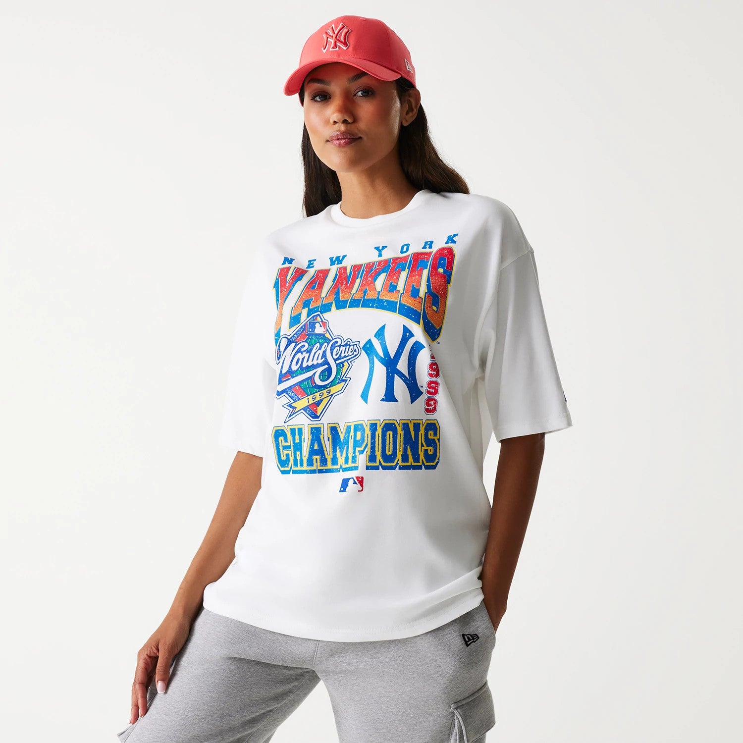 The Male model is wearing New York Yankees MLB World Series 1999 White Oversized T-Shirt 5