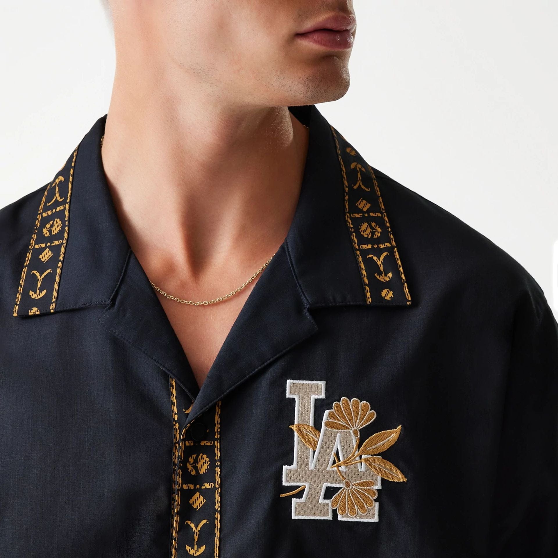 The Male model is wearing LA Dodgers MLB Taping Black Short Sleeve Shirt 5