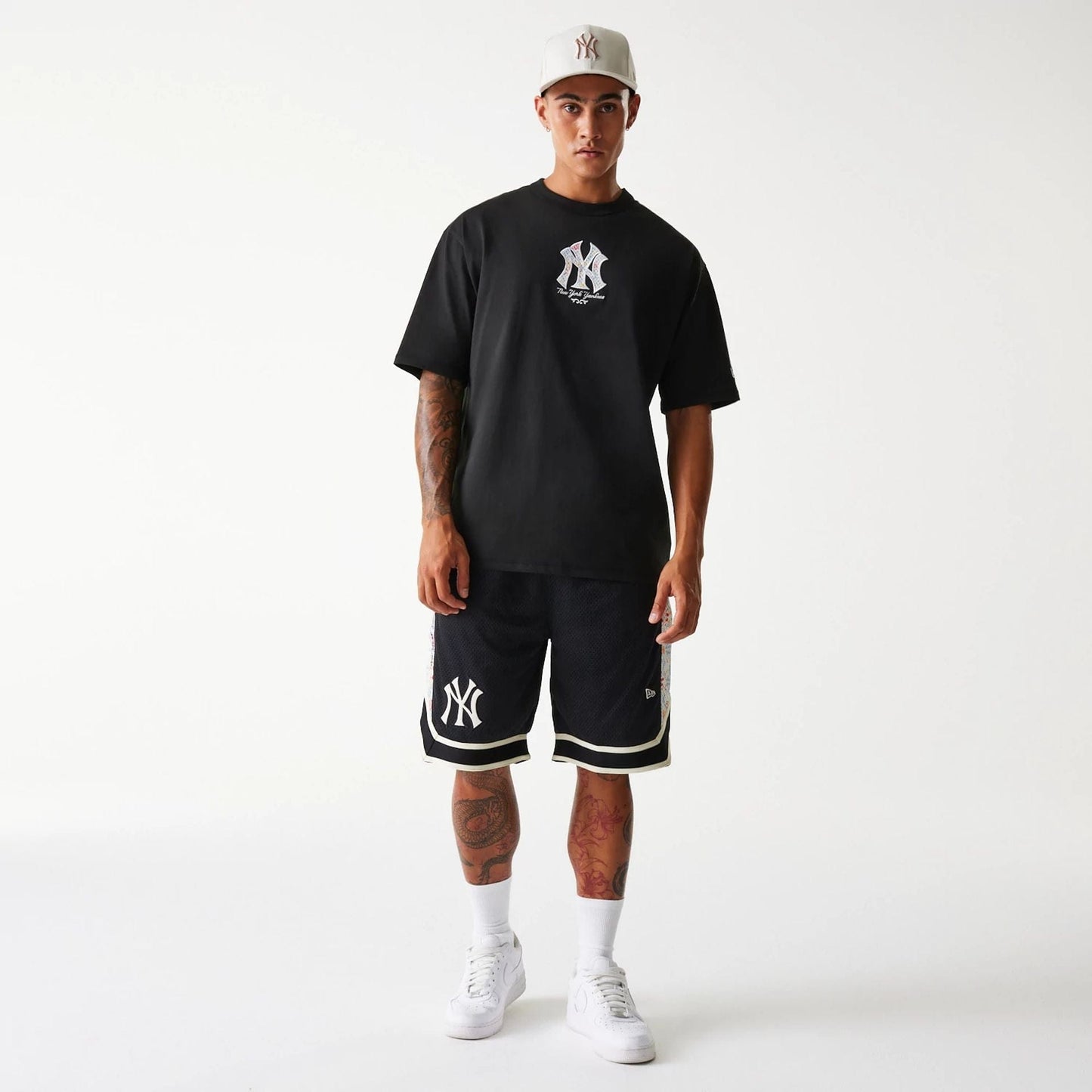 The Male model is wearing New York Yankees MLB Infill Black Oversized T-Shirt 8