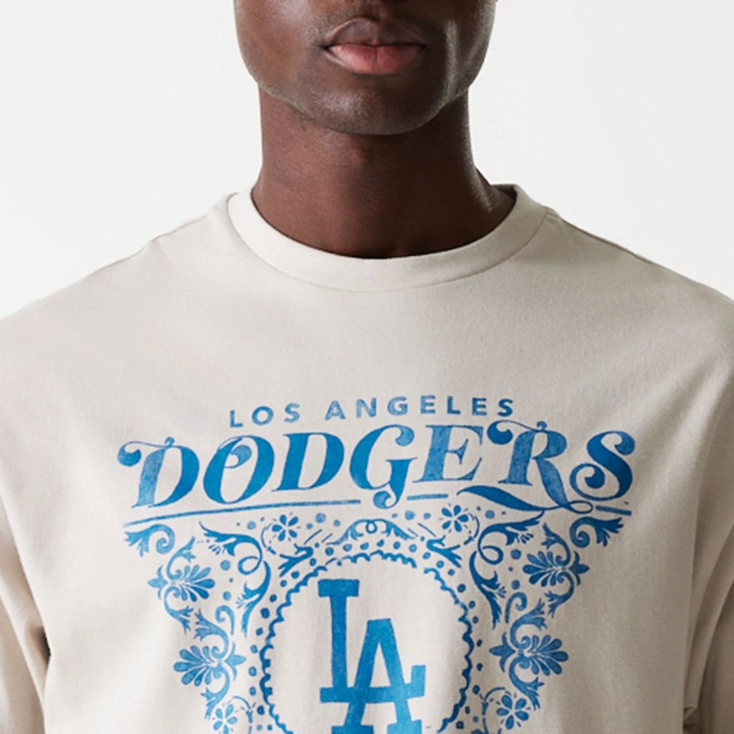 The Male model is wearing LA Dodgers MLB Floral Graphic Cream Oversized T-Shirt 6