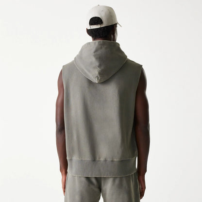 The Male model is wearing LA Lakers NBA Washed Grey Sleeveless Hoodie 2