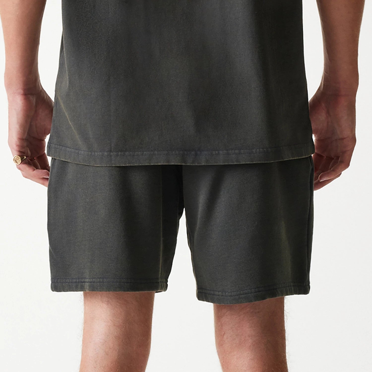 The Male model is wearing Chicago Bulls NBA Washed Grey Shorts 6