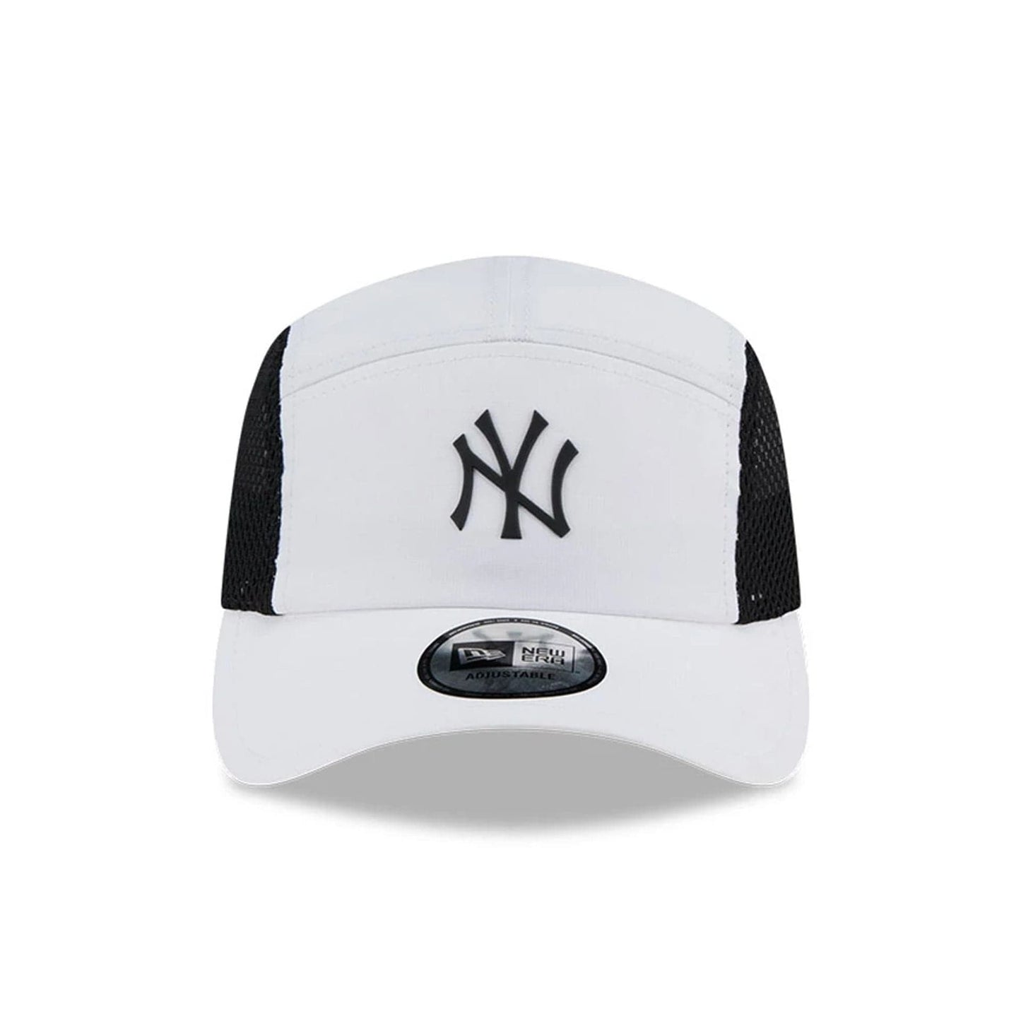 This is a New York Yankees Polyester White Runner Cap 2