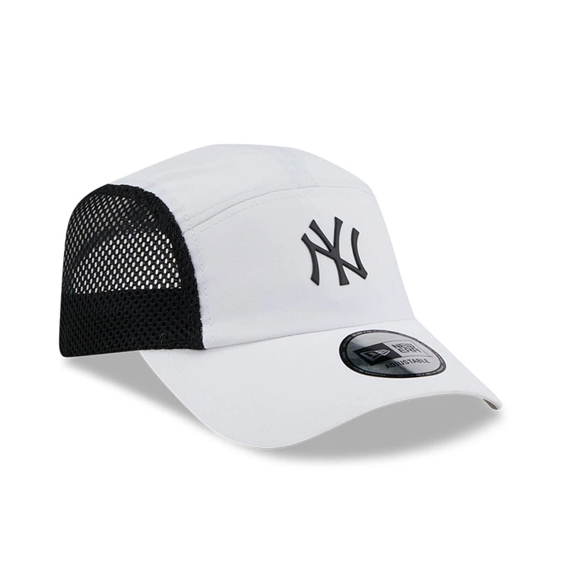 This is a New York Yankees Polyester White Runner Cap 3