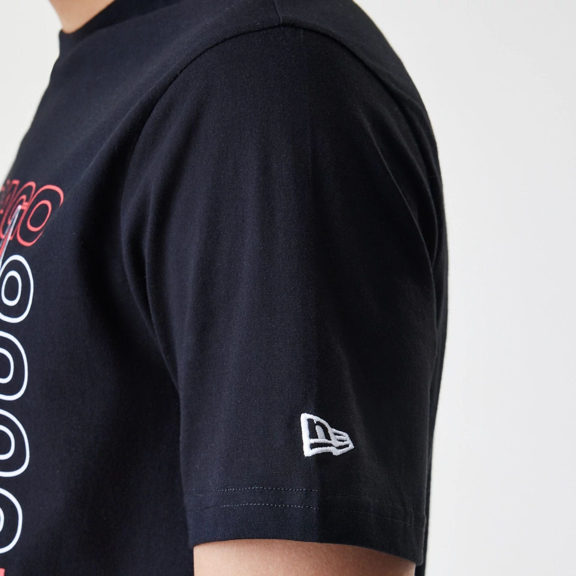 The Male model is wearing Chicago Bulls NBA Stack Wordmark Black T-Shirt 5