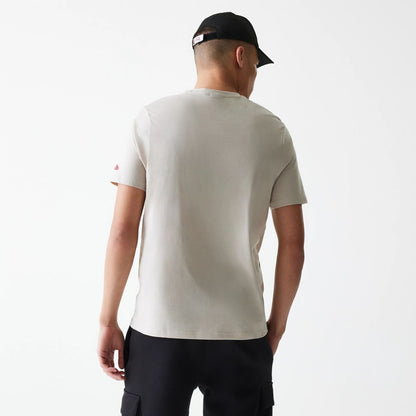 The Male model is wearing Chicago Bulls NBA Logo Cream T-Shirt 2