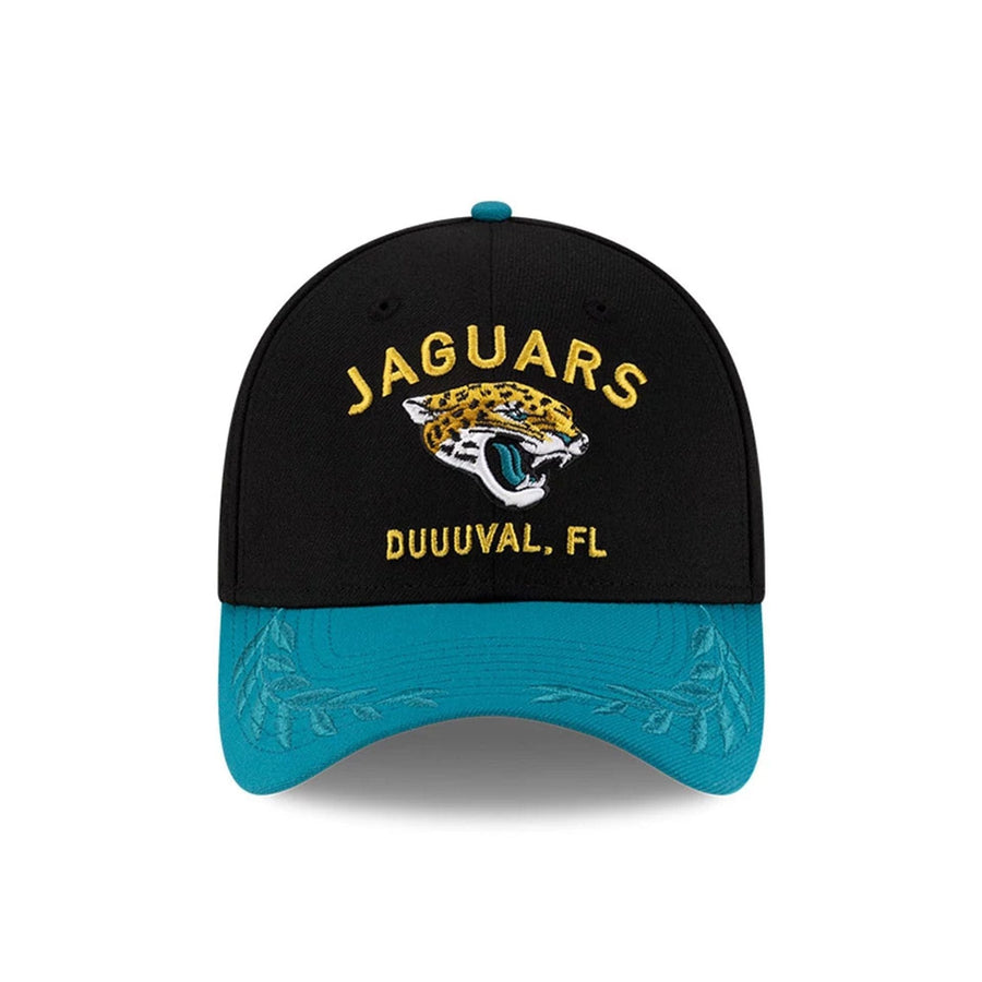 This is a Jacksonville Jaguars NFL Draft 2025 Black 39THIRTY Stretch Fit Cap 3