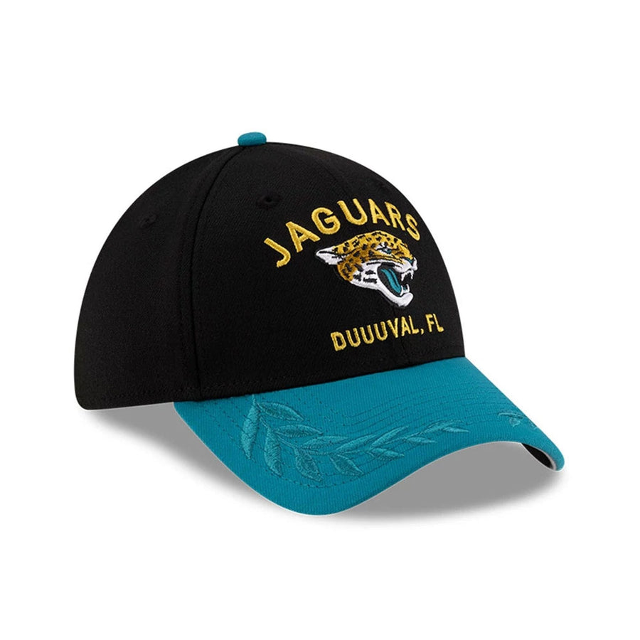This is a Jacksonville Jaguars NFL Draft 2025 Black 39THIRTY Stretch Fit Cap 4